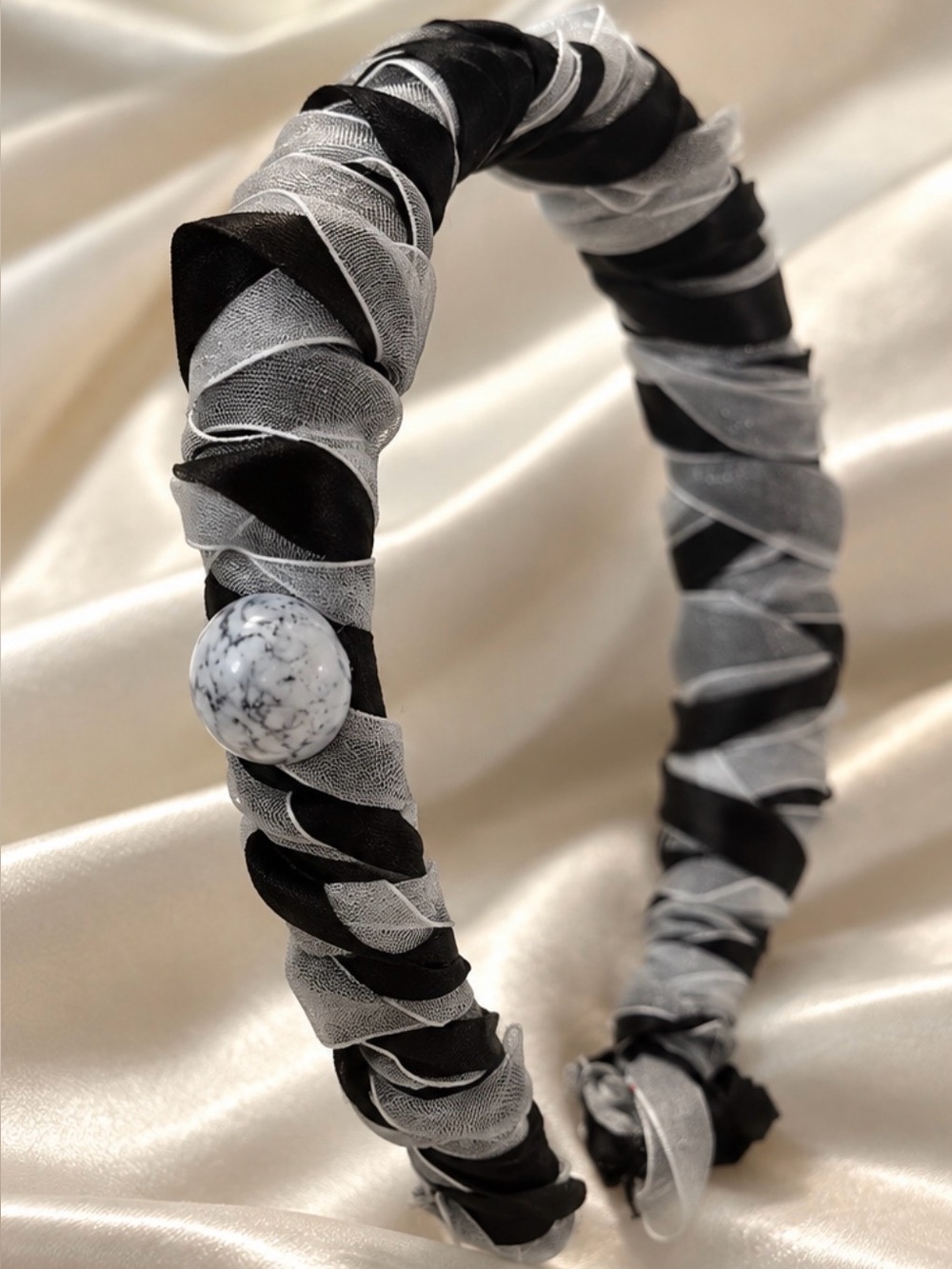 Handmade Women Black & White Headband 9/23